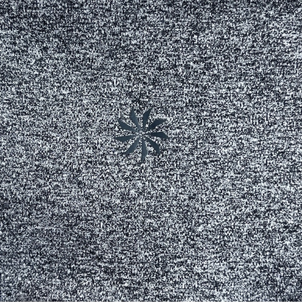 Athleta Salutation Capris S Euc - image 5